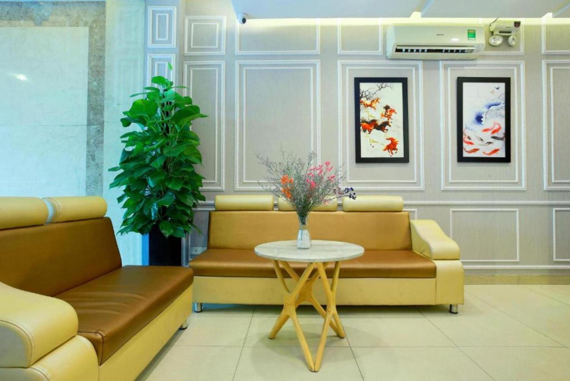 Hotel Lucky Star - Bui Vien Walking Street