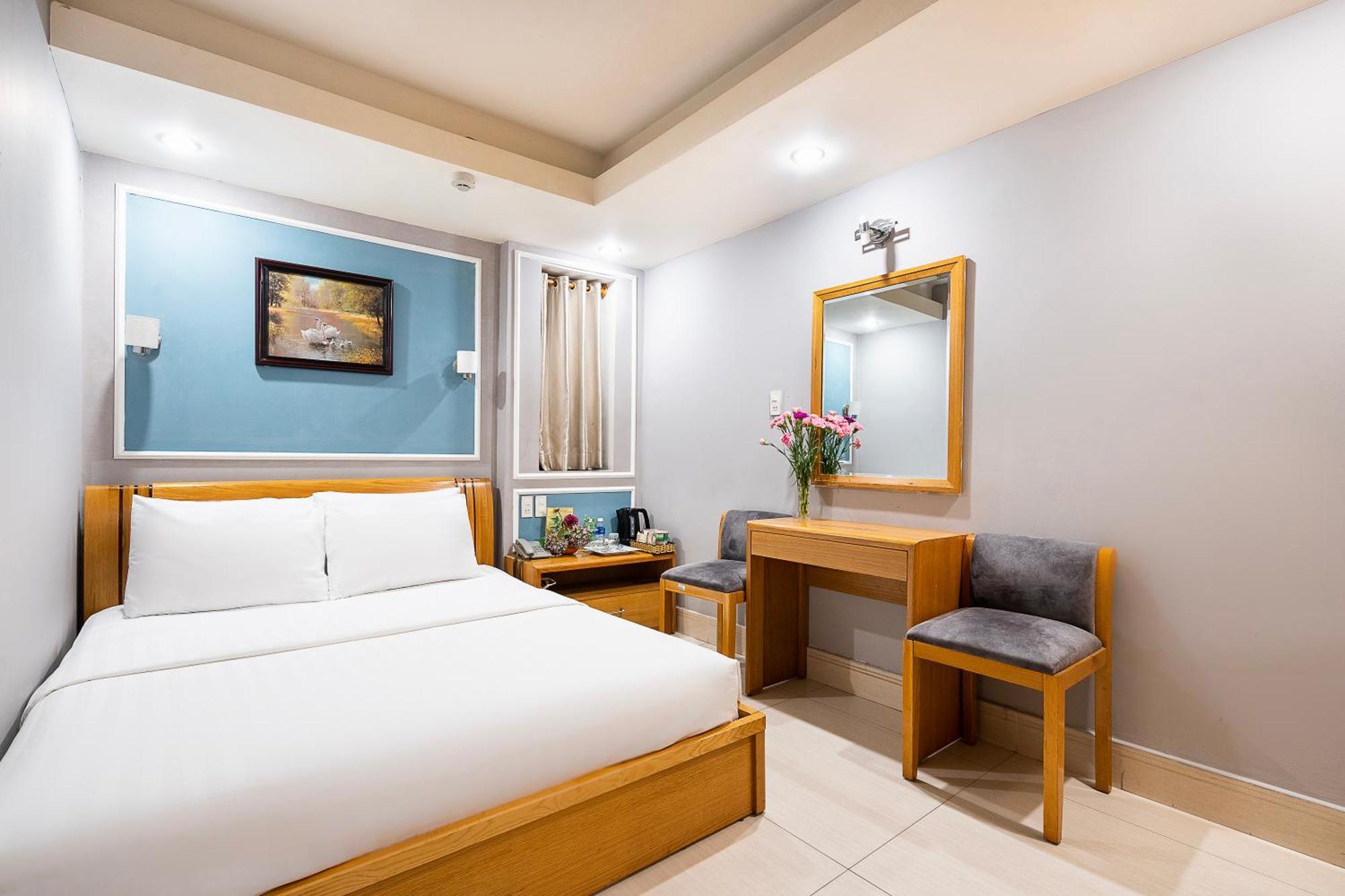 Hotel Lucky Star - Bui Vien Walking Street